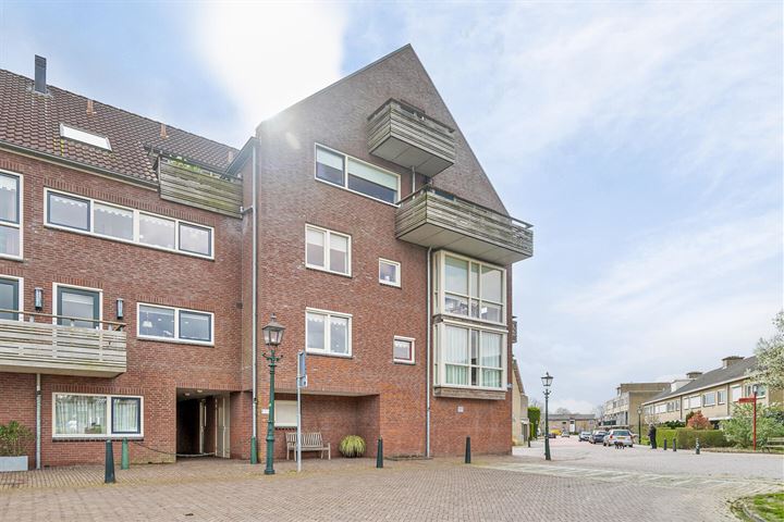 Bekijk foto 32 van Havenstraat 66