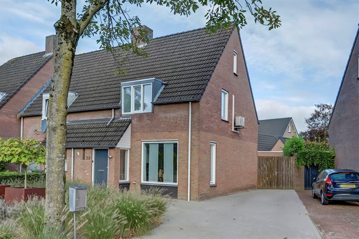 Bekijk foto 35 van Prins van Luikstraat 32