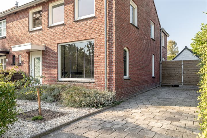 Bekijk foto 38 van Bladerstraat 31