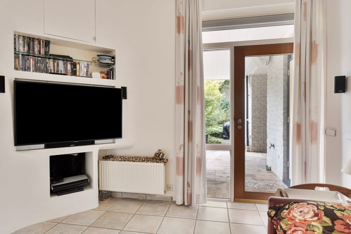 Foto 16 van Caesarstraat 38