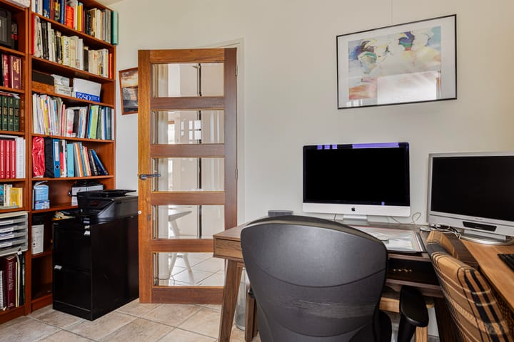 Foto 18 van Caesarstraat 38