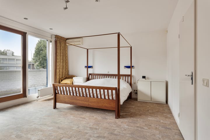 Foto 35 van Caesarstraat 38