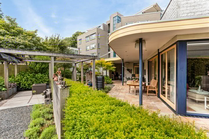 Foto 64 van Caesarstraat 38