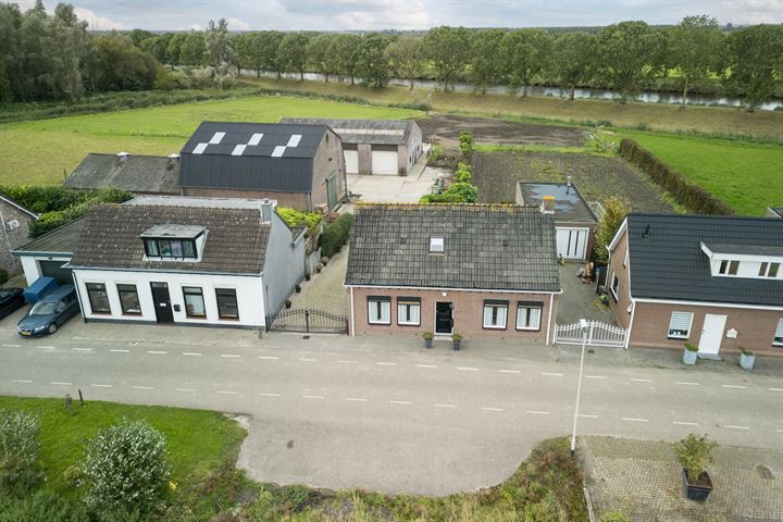 Bekijk foto 2 van Gastelsedijk West 154