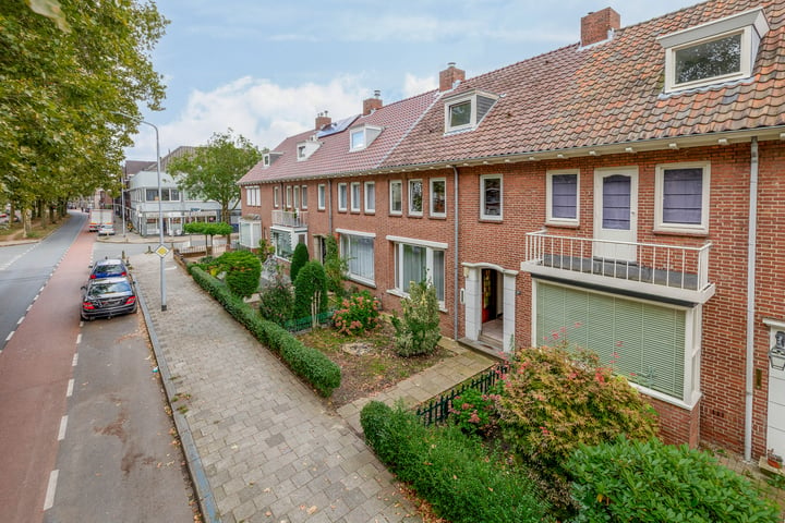 Bekijk foto 35 van Emmastraat 37