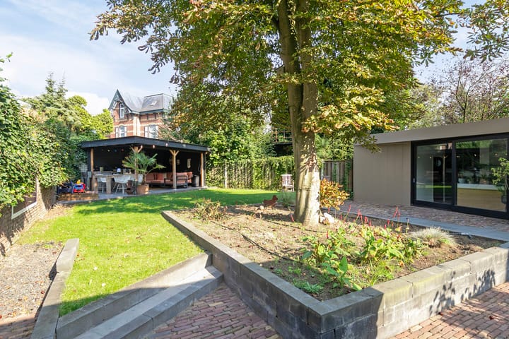 Foto 5 van Caroluslaan 10