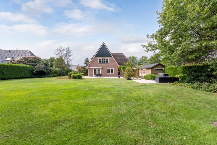 Foto 33 van De Stelling 48