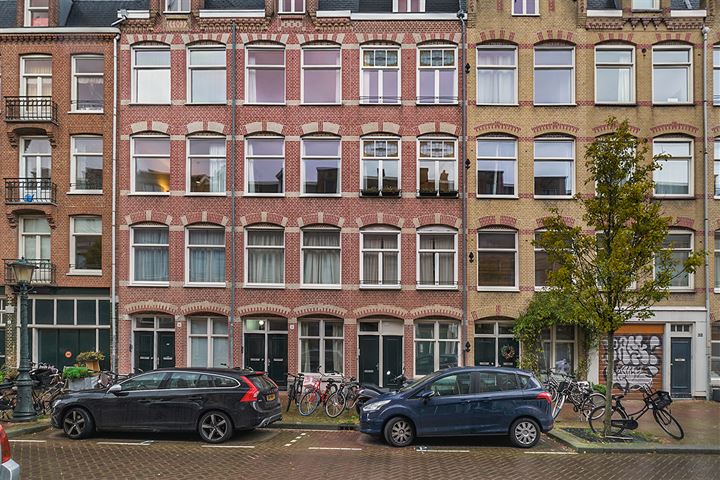 View photo 1 of Van Boetzelaerstraat 34-2