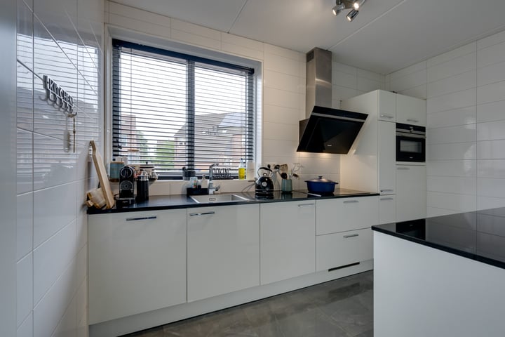 View photo 3 of Boeijerstraat 14-F