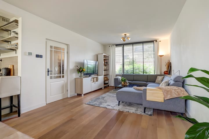 Foto 8 van Bilderdijklaan 48