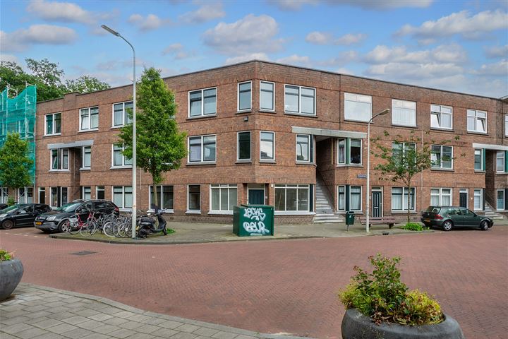 Bekijk foto 2 van Spaarnestraat 47