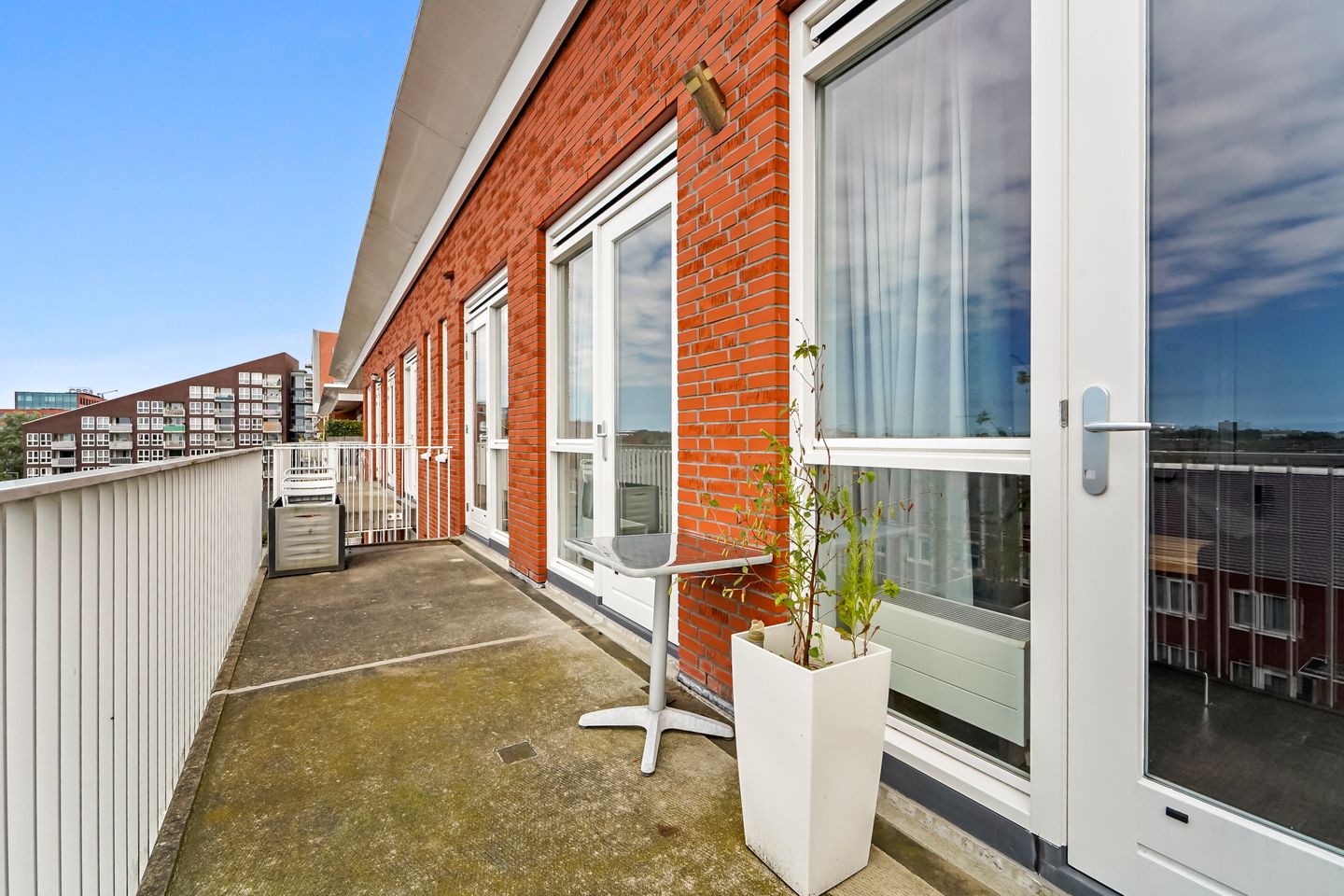 Foto 25 van Laan van Leidschenveen 245