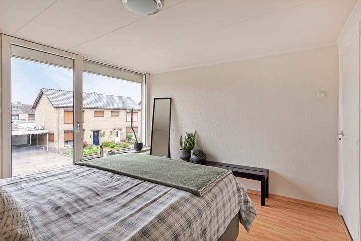 Foto 23 van Robijnstraat 35