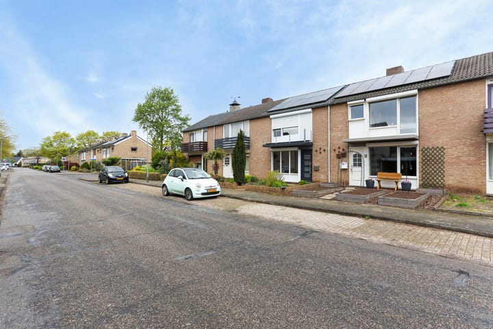 Foto 35 van Robijnstraat 35