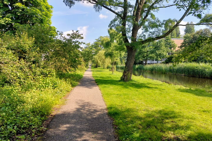 Bekijk foto 34 van Graaf Janlaan 18