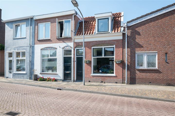 Bekijk foto 1 van Kamperstraat 56