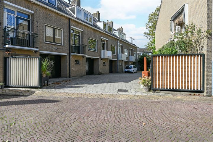 View photo 30 of Westwalstraat 35