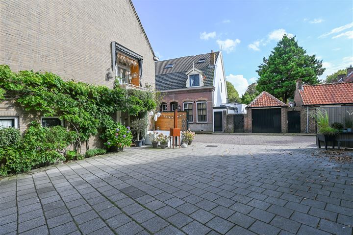 View photo 31 of Westwalstraat 35