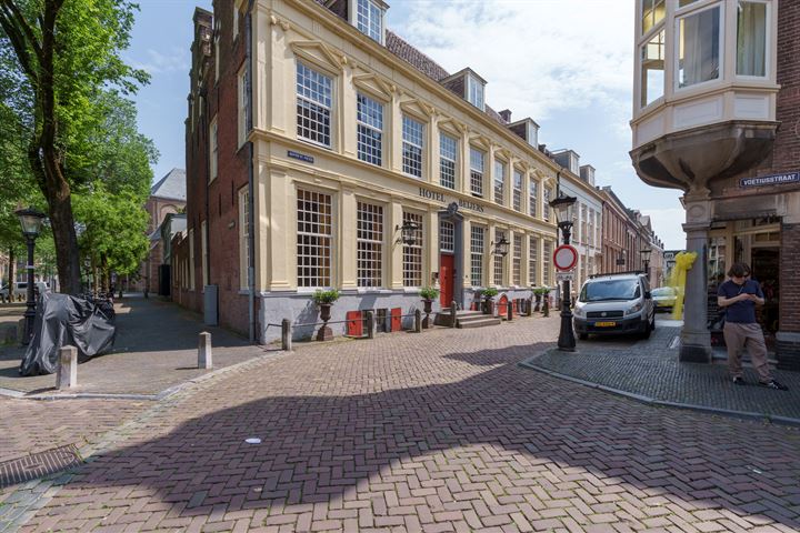 View photo 39 of Pieterskerkhof 21-B