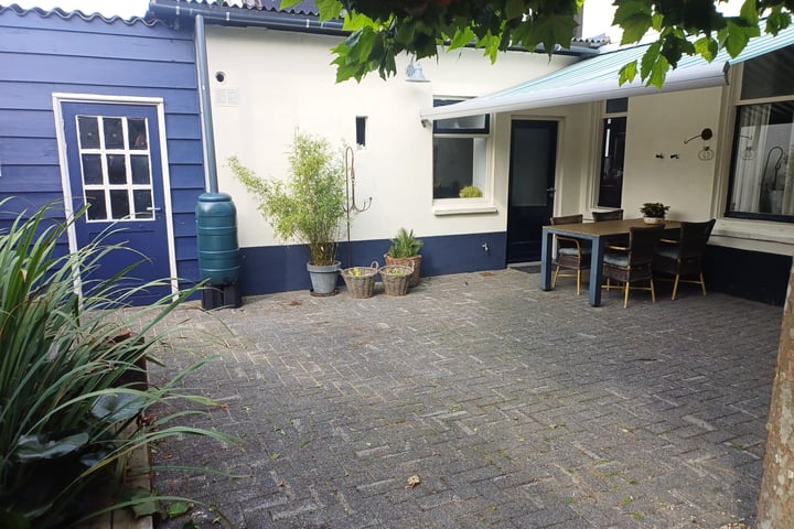 View photo 8 of Schoolstraat 9