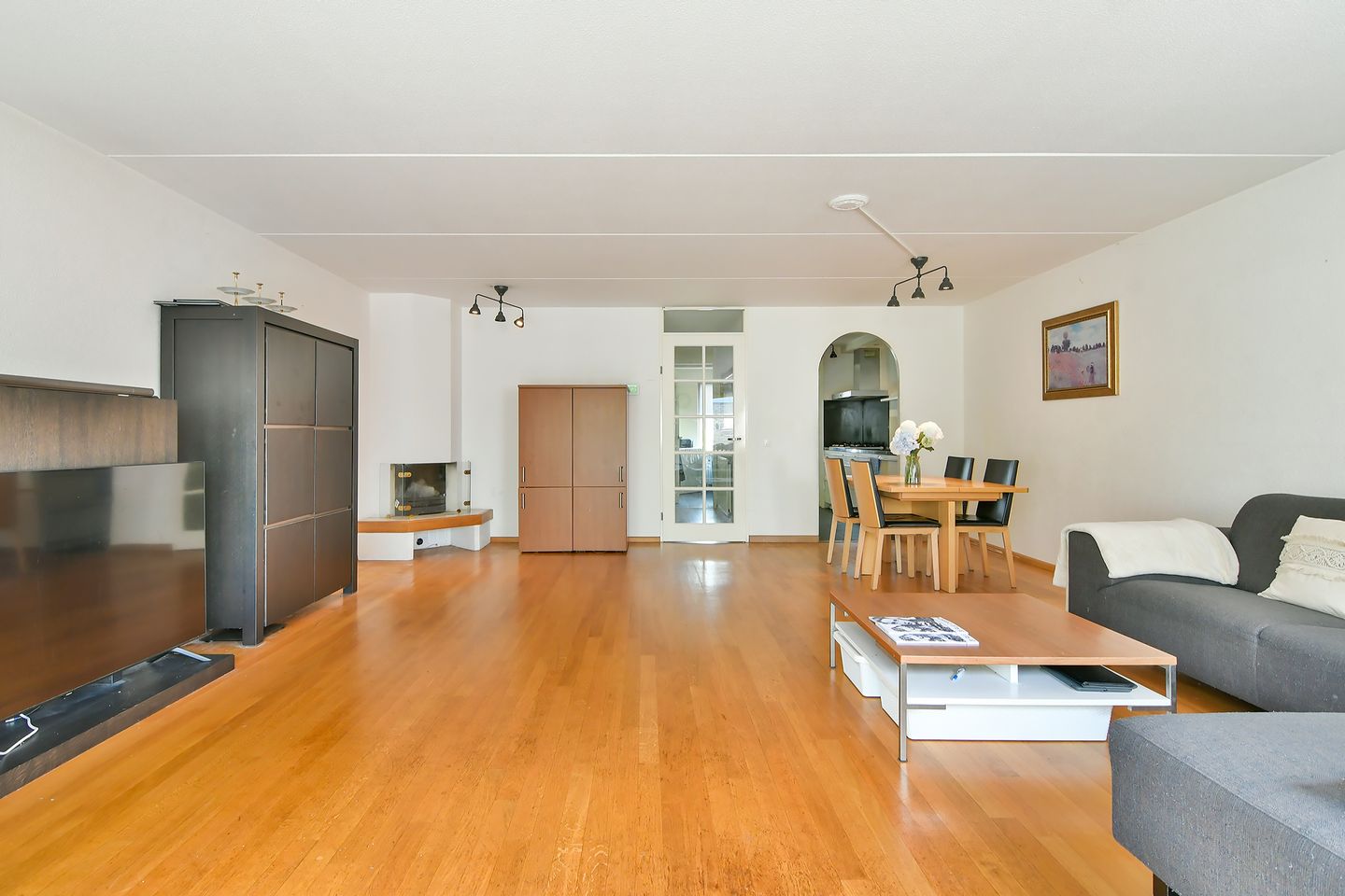 Foto 4 van Bertha von Suttnerlaan 4