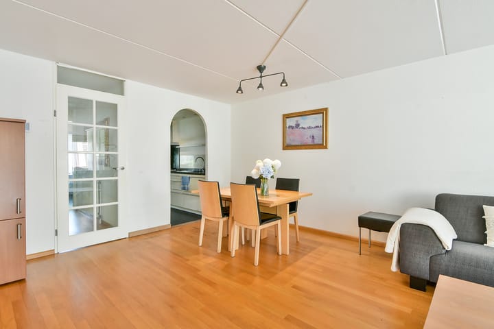 Foto 5 van Bertha von Suttnerlaan 4