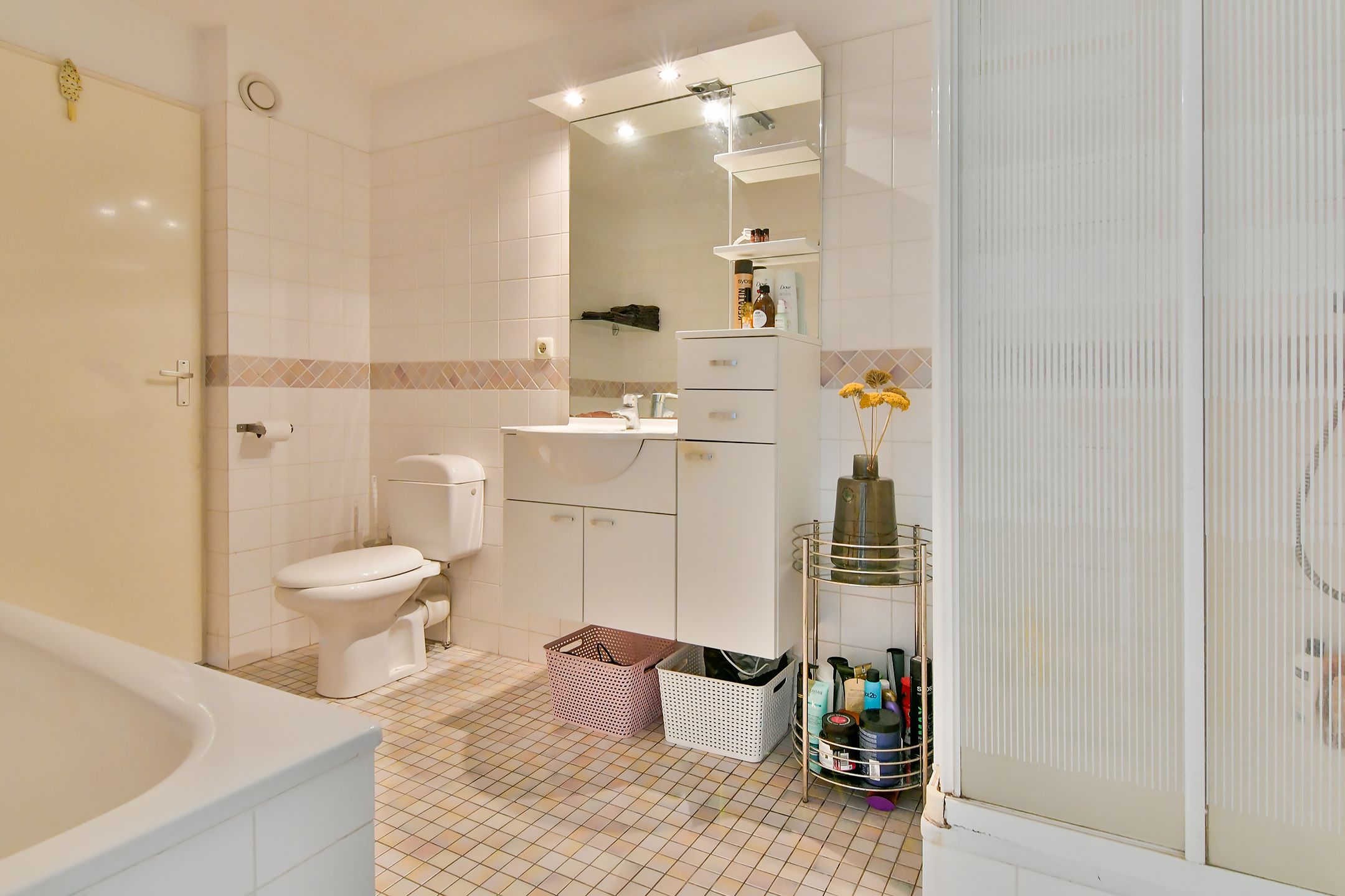 Foto 12 van Bertha von Suttnerlaan 4