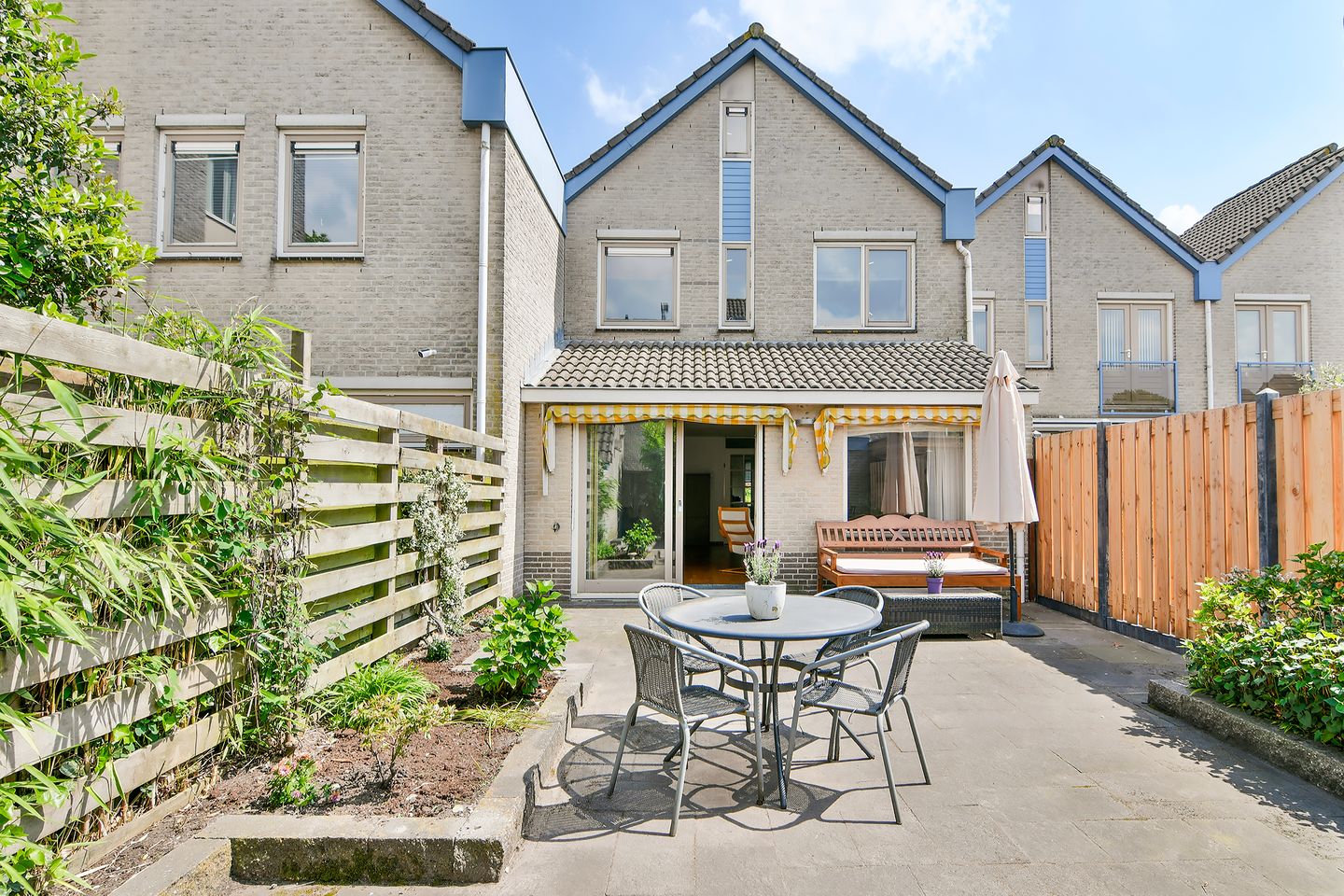 Foto 19 van Bertha von Suttnerlaan 4