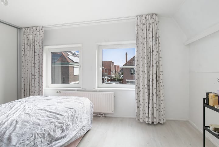 Foto 15 van Parallelweg 66