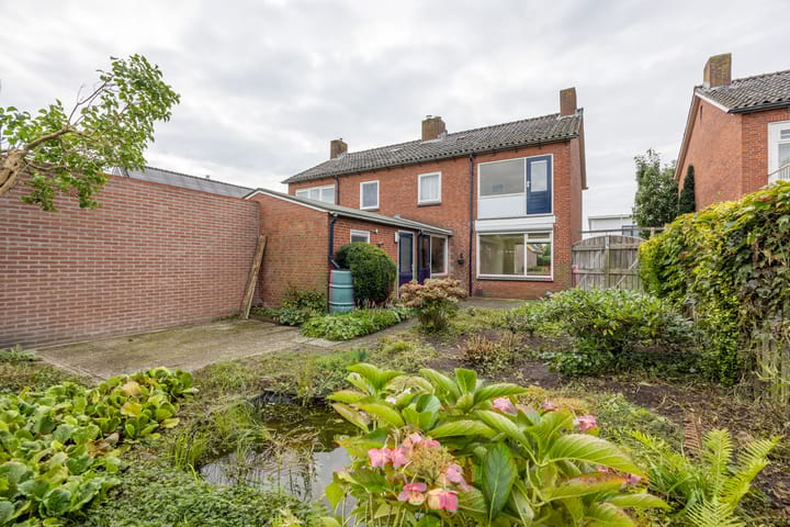 Foto 28 van de Akker 33