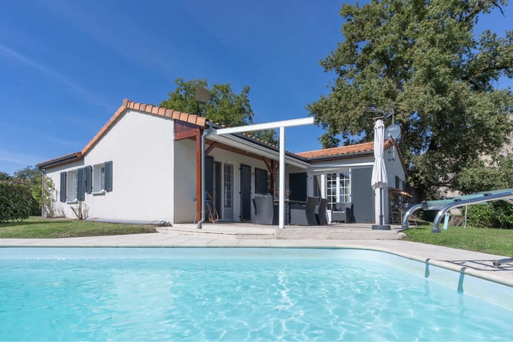 Foto 7 van Le Bourg est 11