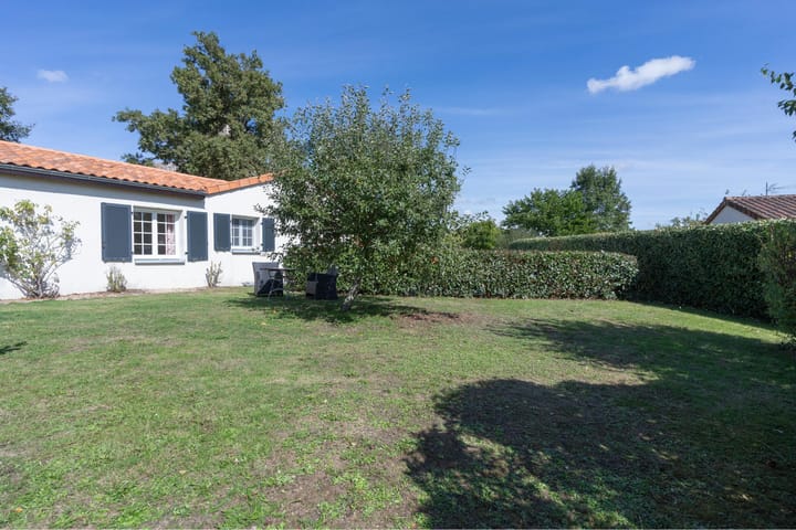 Foto 14 van Le Bourg est 11