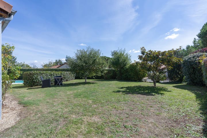 Foto 16 van Le Bourg est 11