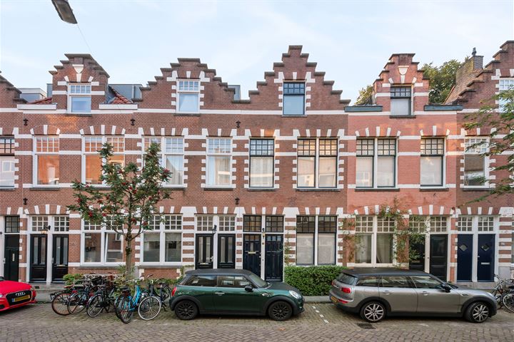 View photo 1 of Waterloostraat 38