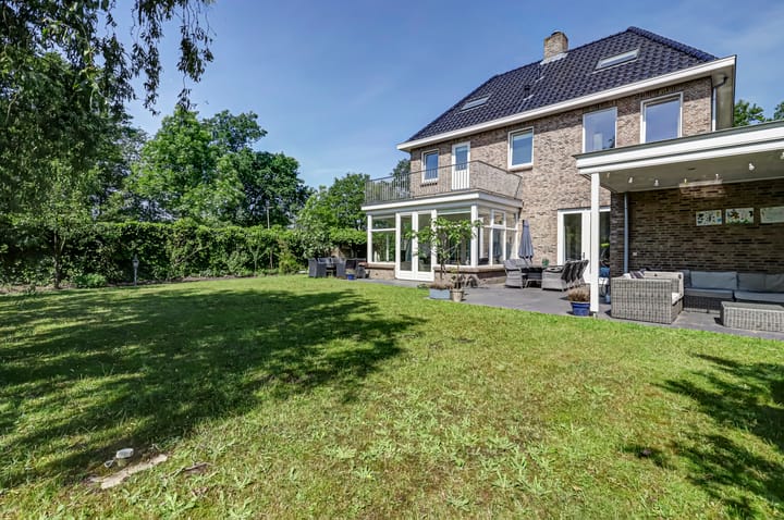 Foto 41 van Van der Waalslaan 1