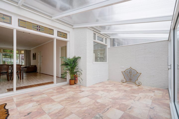 Foto 22 van Van Zuylen van Nijeveltstraat 212