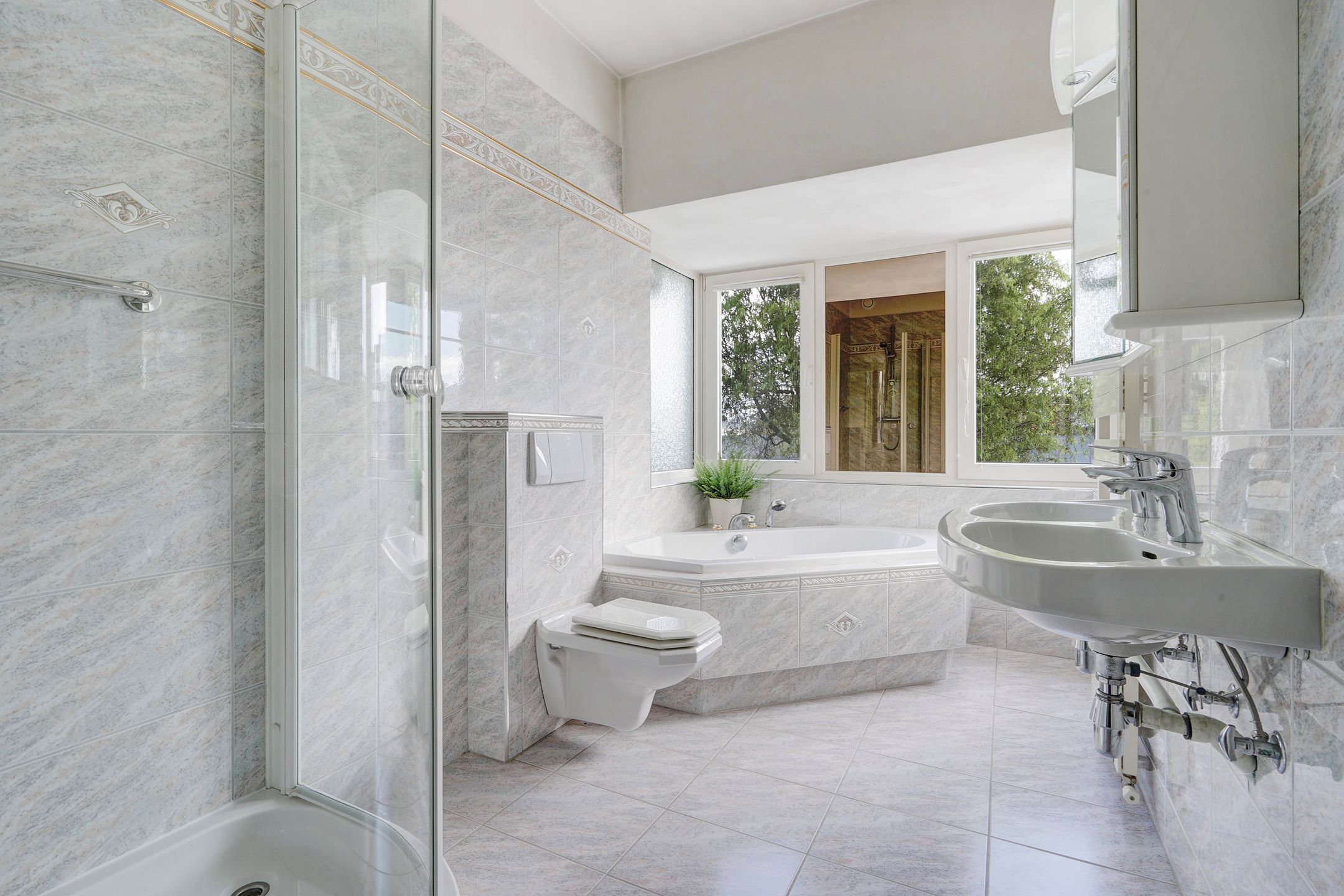 Foto 30 van Van Zuylen van Nijeveltstraat 212