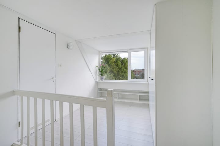 Foto 41 van Van Zuylen van Nijeveltstraat 212