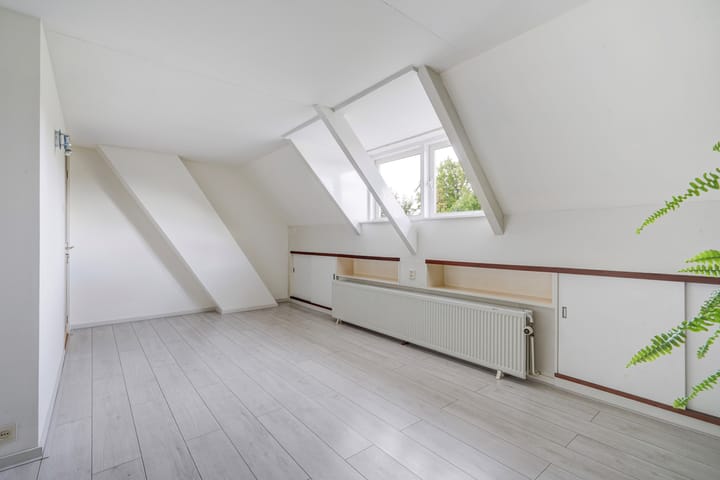 Foto 44 van Van Zuylen van Nijeveltstraat 212