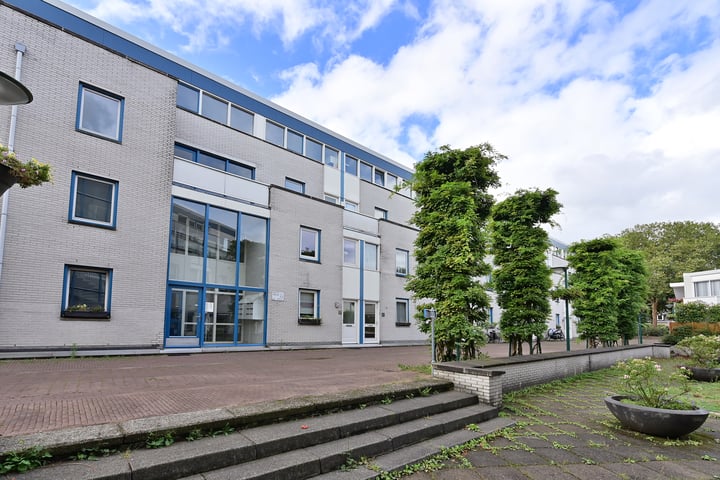 Bekijk foto 2 van Fabrikeursstraat 56