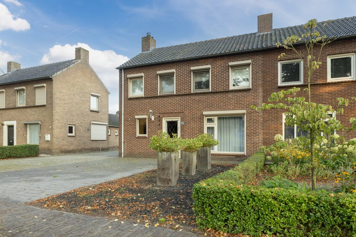 Bekijk foto 2 van Lindenlaan 33