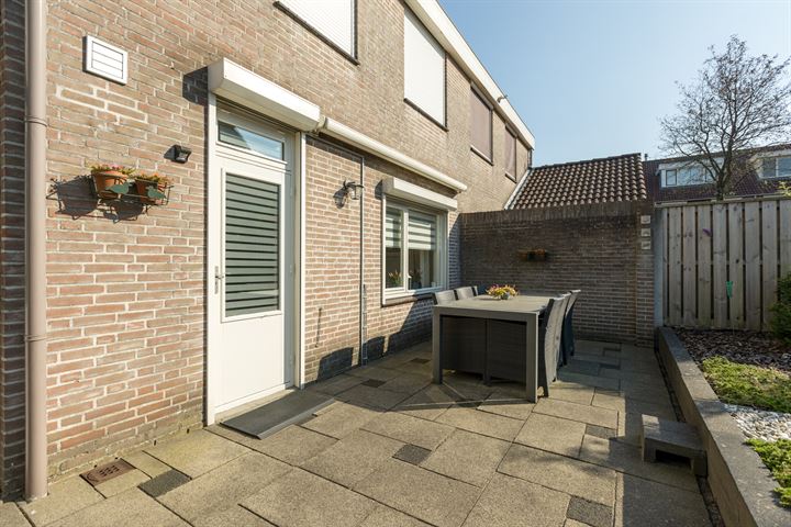 Bekijk foto 16 van Jeroen Boschstraat 7