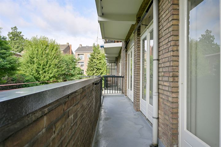 Bekijk foto 24 van Frederik van Eedenstraat 6-B