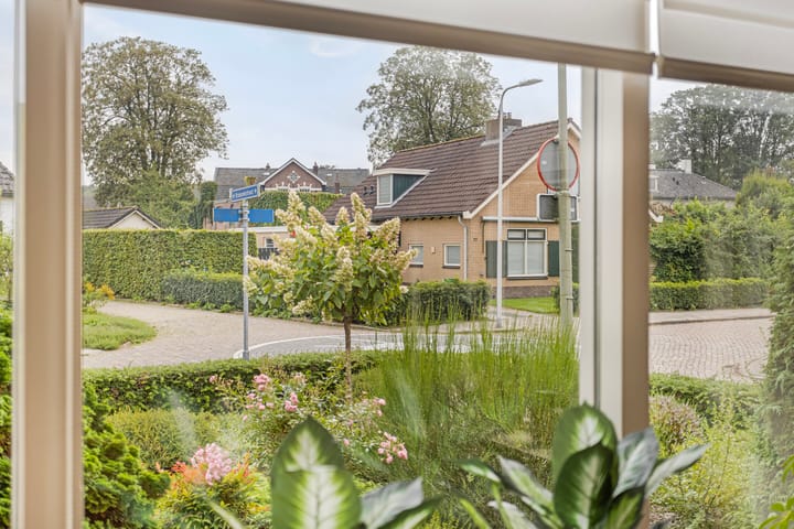 Foto 11 van Leliestraat 24