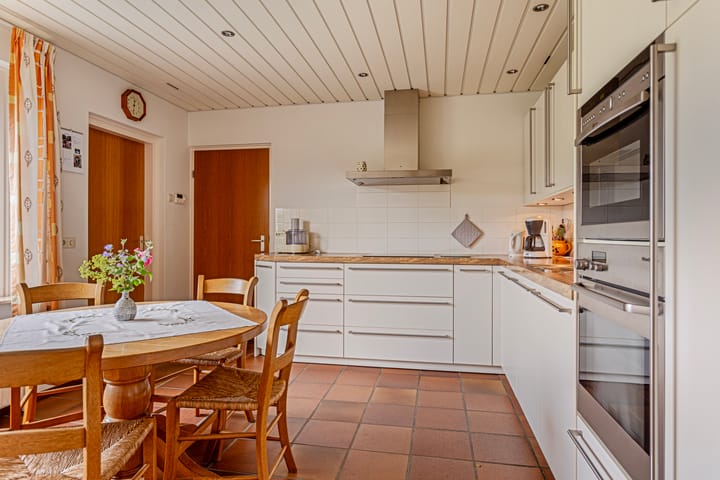 Foto 16 van Leliestraat 24