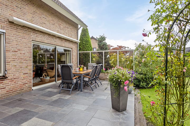 Foto 61 van Leliestraat 24