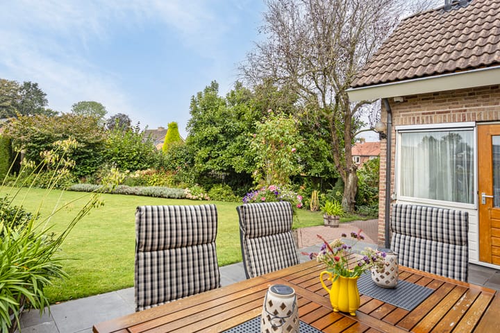 Foto 65 van Leliestraat 24