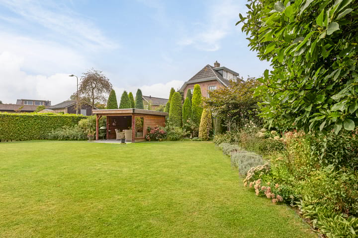 Foto 68 van Leliestraat 24