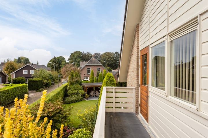 Foto 74 van Leliestraat 24