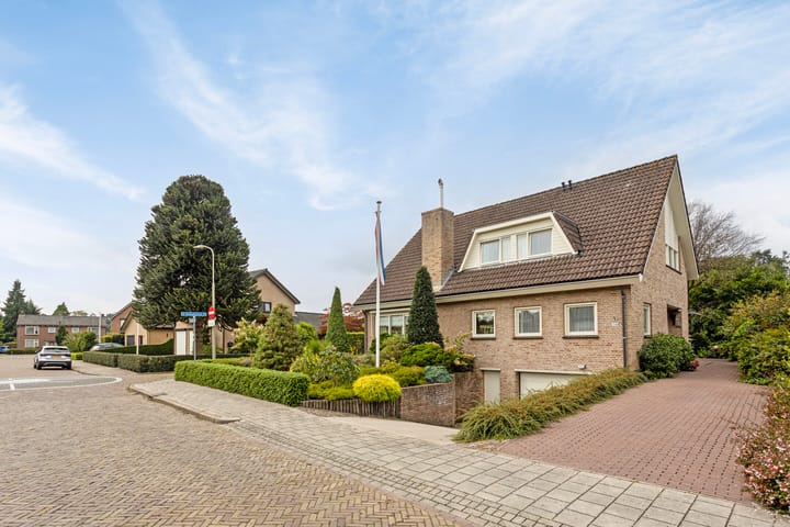 Foto 77 van Leliestraat 24